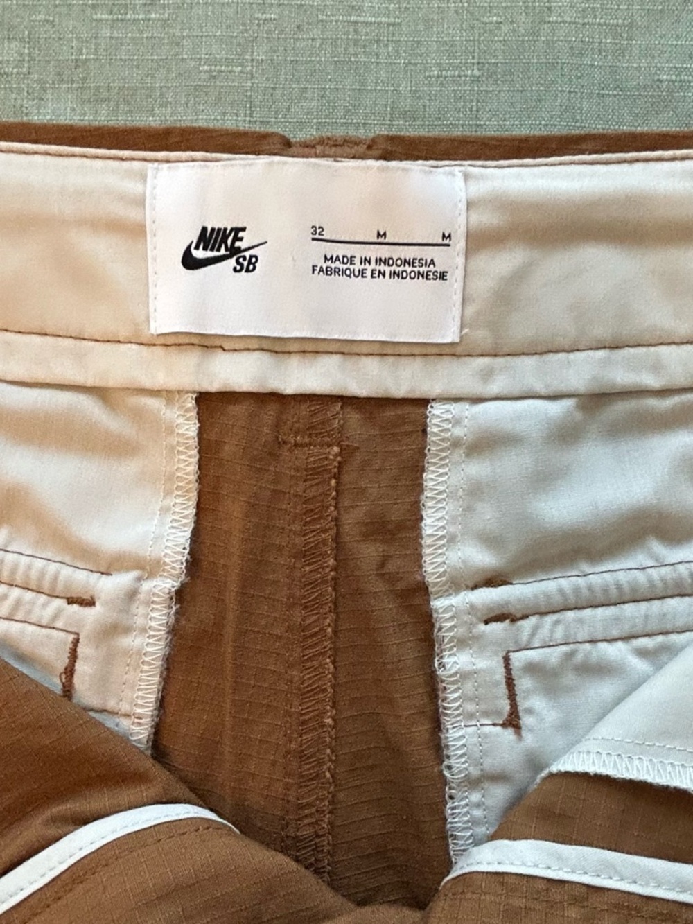 Nike Men's Rust Brown Cargo Pants with White Swoosh - Picture 4 of 14